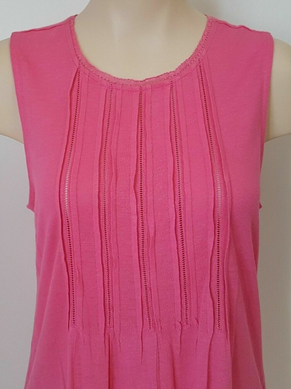 AKEMI + KIN Anthropologie Pink Pintuck Tank Top Women’s Small NWT